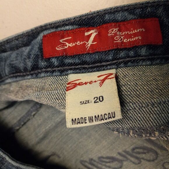 Seven7 Permium Embroidered Back Pockets and Upper Leg Jean - Picture 4 of 12